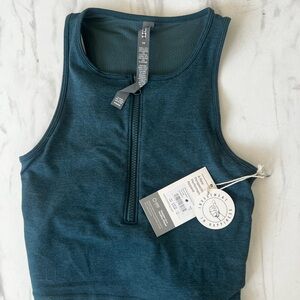 NWT Vuori teal heathered zip tank
